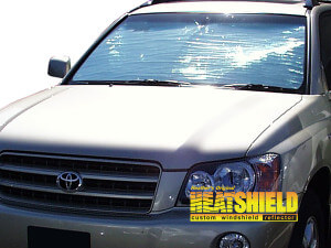 Heatshield Windshield Sun Shade for 2001-2007 Toyota Highlander (exterior view)